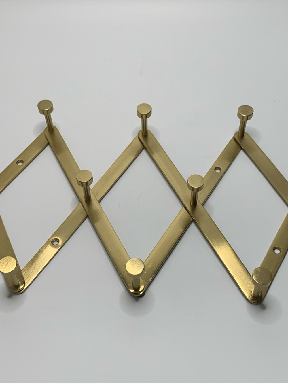Expandable metal Wall Hook Rack - Gold